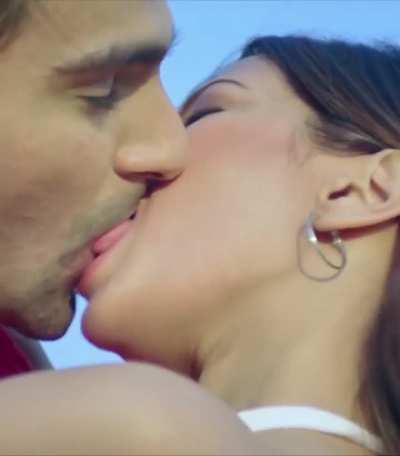 Riya Sen in 'Silsiilay' (2005)