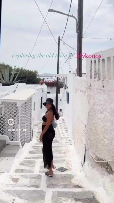 Exploring Mykonos 