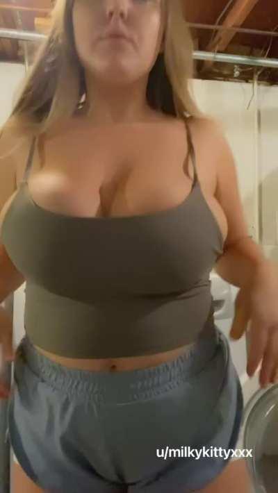 I hope you love my mom boobs 🥰