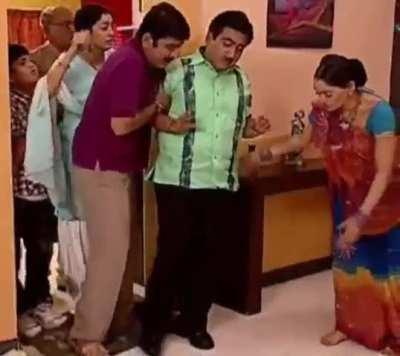 Me after looking my crush in saaree