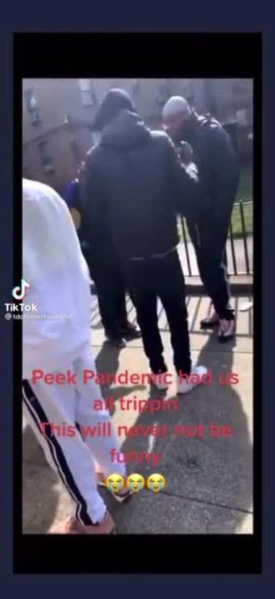 this shit had me rolling💀start yall day with a laugh