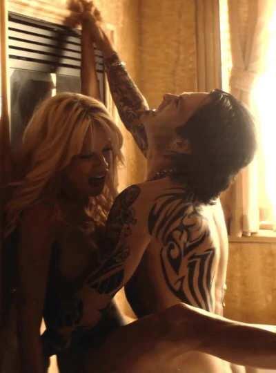 Pam & Tommy S01E02 Lily James as Pamela Anderson (Nude Scenes) HD