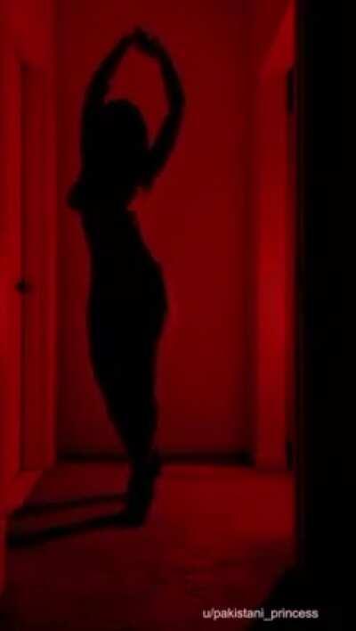 Thick desi silhouette babe