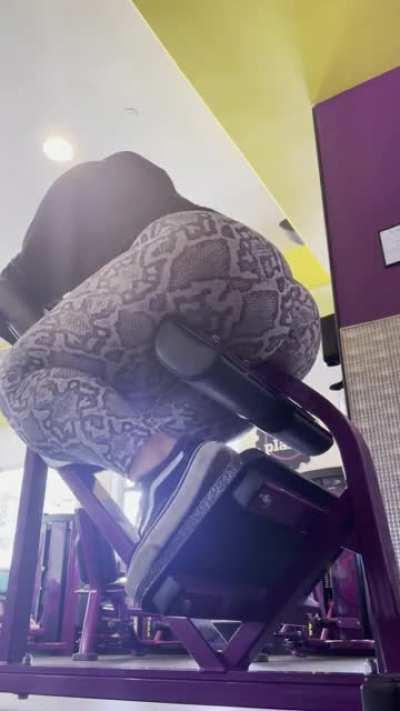 Breaks between sets - gotta keep moving 😜