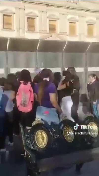 WCGW fighting against patriarchy?