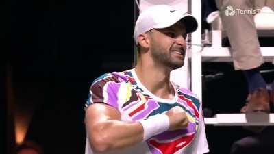 Dimitrov pulls off an outstanding matchpoint