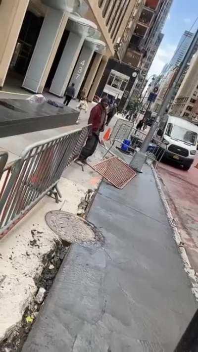 Anything can happen in a new york minute ð