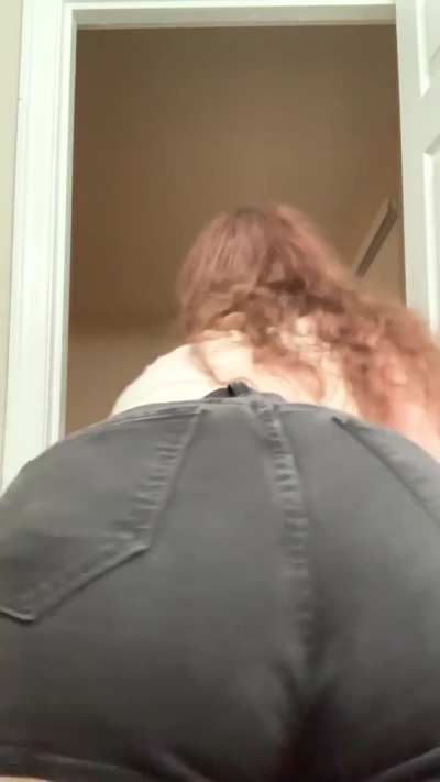 Guys are afraid to go out with me?? 🍑let's chat 🐮just check the comments for a 🥵 link 👇 for me:))