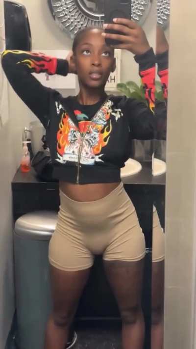 😩she blessed down there