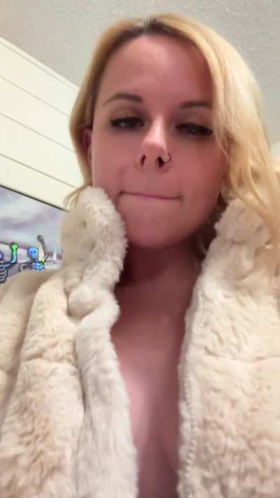 I command you to OPEN your mouth💦