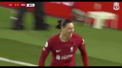 Curb Your Enthusiasm - Liverpool vs. Manchester United Edition. Enjoy!