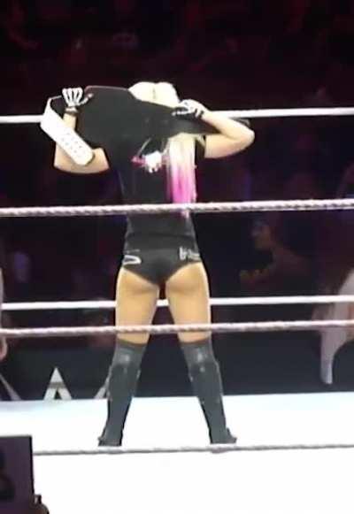 Posing with the Raw Women's Title