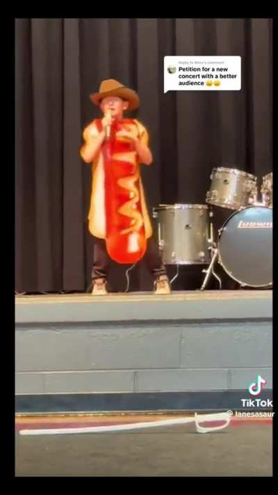 This is the best thing I've seen all day, I hope Chappell sees it <3