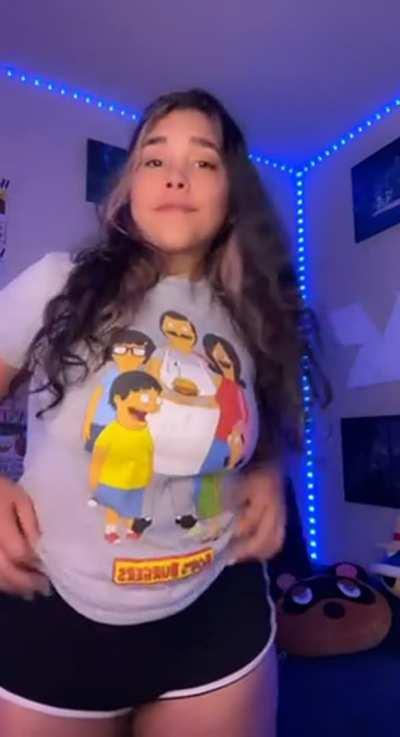 How does this sub feel about Latinas?