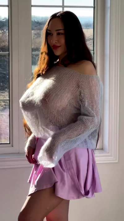 Jiggle jiggle of boobies