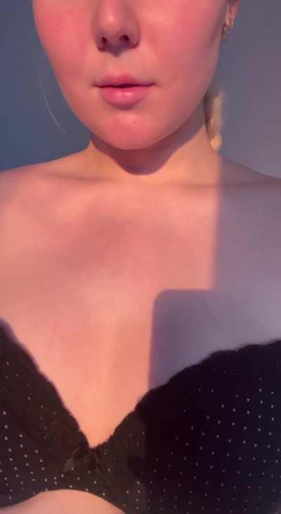 I want to be your petite playmate ;P