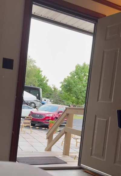 Walk naked to the car [gif]