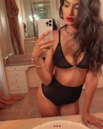 Gooseberry shoot BTS