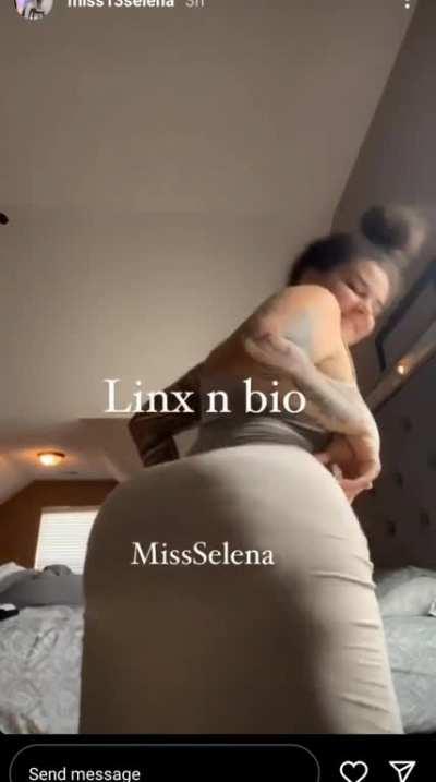 Loud clapping at the end