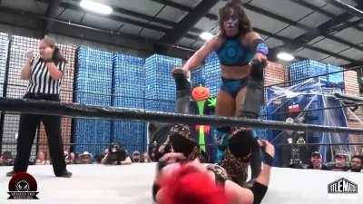 Jody Threat getting the Holidead headbutt