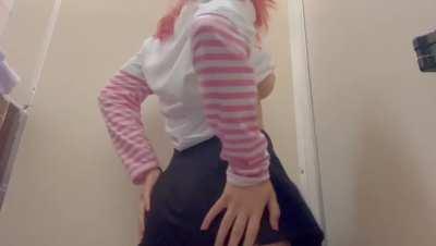 Anyone here loves Gothic anime girl 🥺🤭