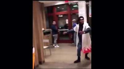 O video mais aleatorio que vc vai ver