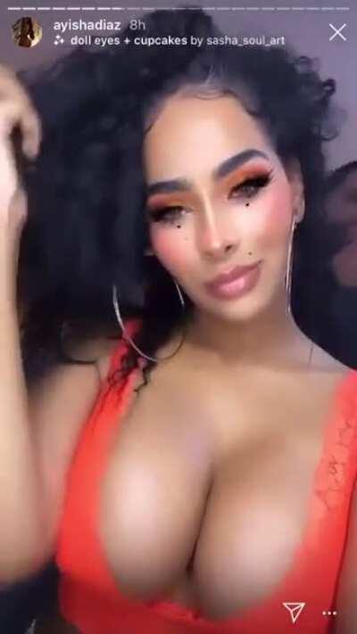 Ayisha Diaz (@AyishaDiaz)