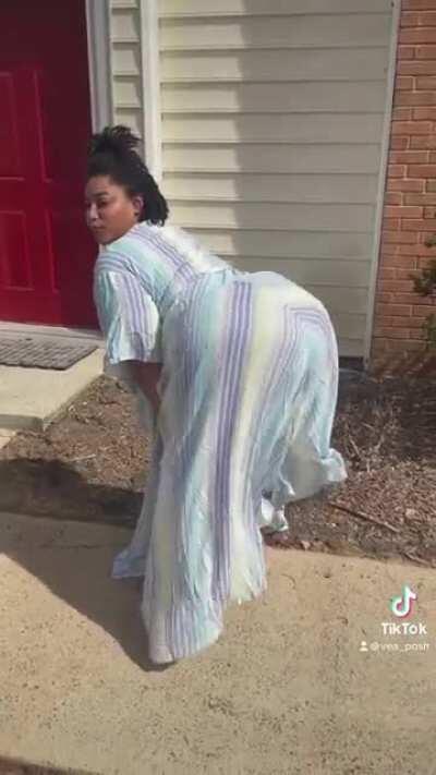 I think this is the ex-pornstar Bootylicious