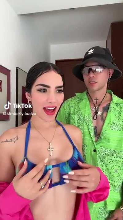 Mostrando lo perra que es 🥵🔥