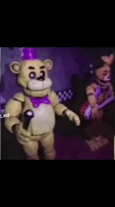 Fredbear dances to fnaf 2 ambience (I hope you can hear it)