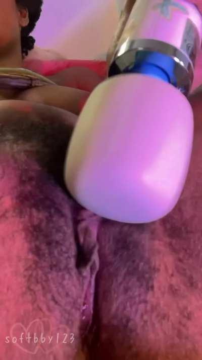 Good afternoon âºï¸ Iâll be vibing my clit into the weekend, what are everyone elseâs plans?