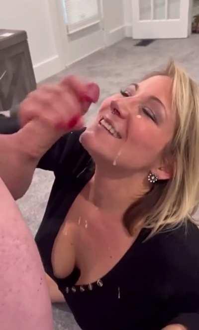 MF: milf next door bj