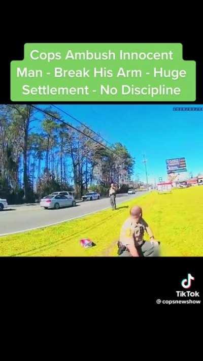 You can see the moment the cops soul leaving his body when he realises he messed up. 