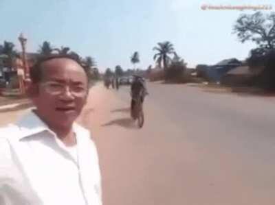 Oh, look, a bike race