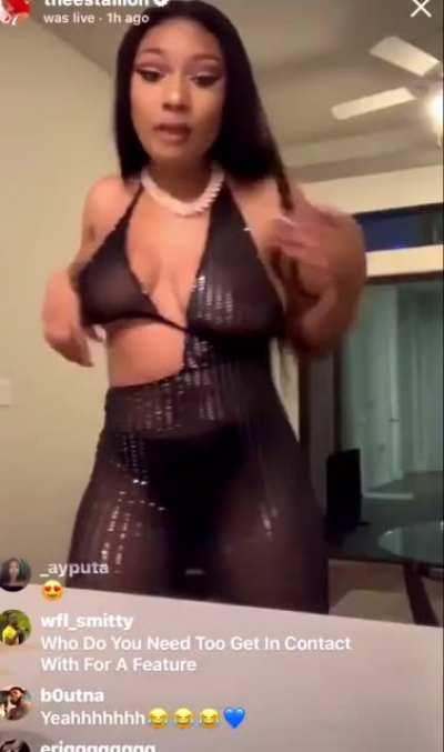 Megan Thee Stallion (pulling out her pretty tit and exposing that chocolate 🍫 nipple)