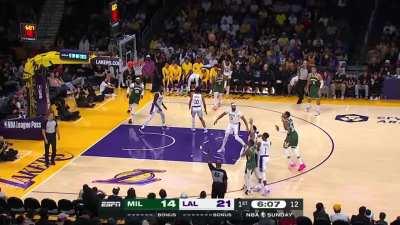 [Highlight] Every Dame & Giannis pick-and-roll in their first preseason game