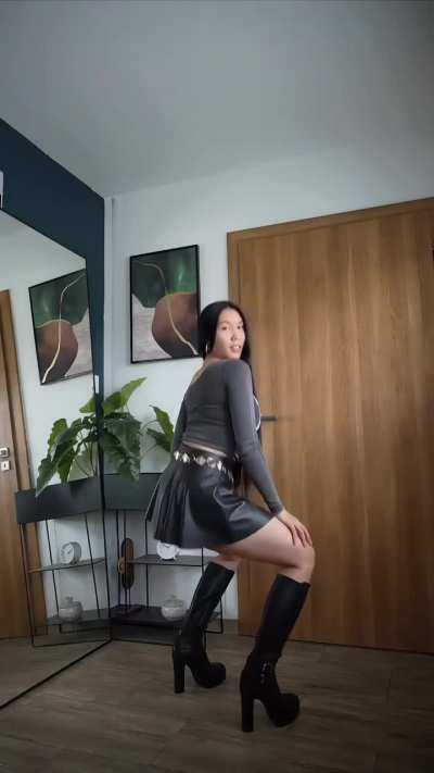 Baby, do you 🖤 me?