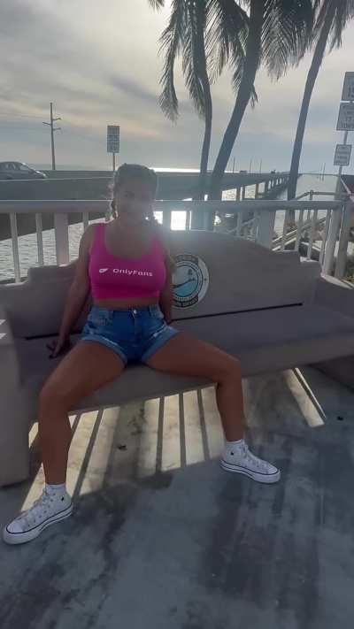 Watch me flash in public! 