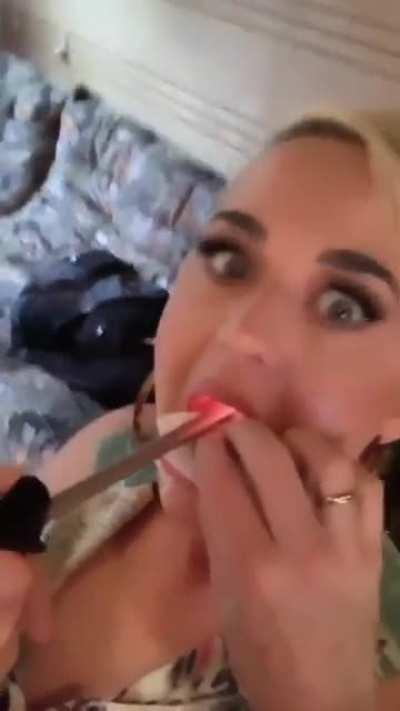 Weirdly Hot or just me?