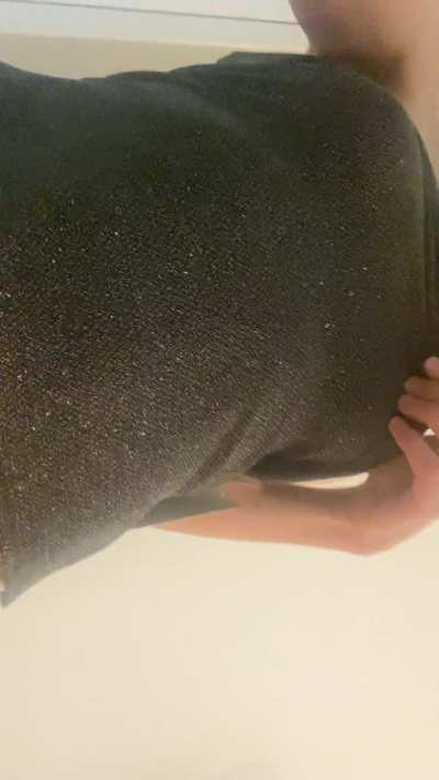 Wish I had someone to make me moan this NYE