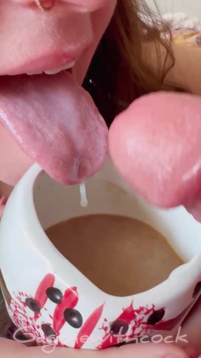 Coffee creamer