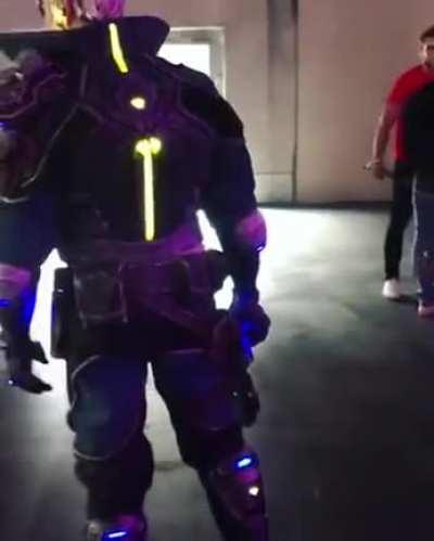 This Borderlands 3 Zane cosplay by Maul Cosplay