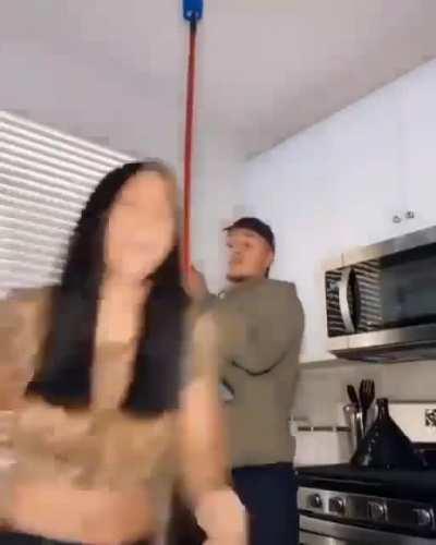 Girlfriend fails a prank