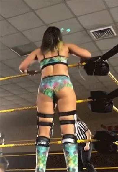 Tegan Nox