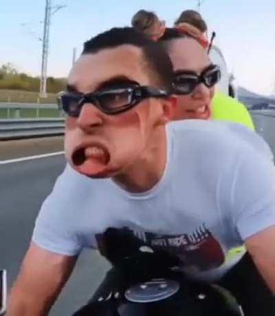 Вот для чего нужен шлем 