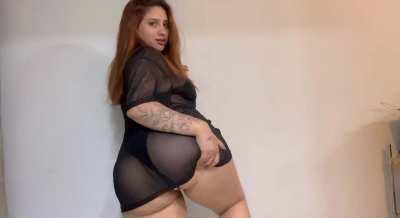 A very hot and farty girl