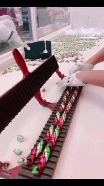 Special candy cutting tool