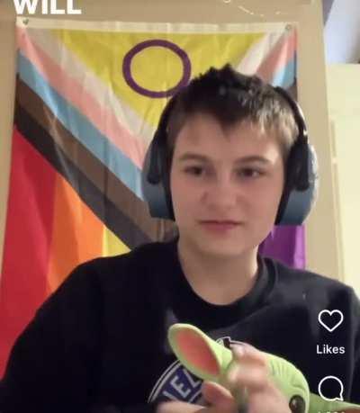 somethin just isn’t sittin well w me 🤨