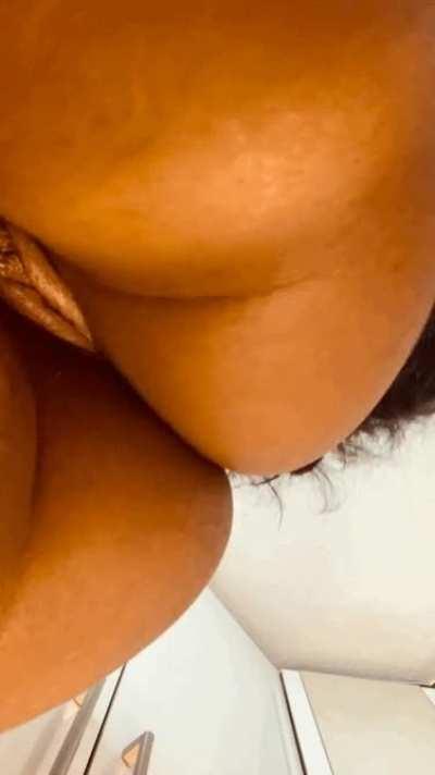 23[F4A ]Arrow up that if your cock is bigger than 3.4 inches Snpcht: lisafune