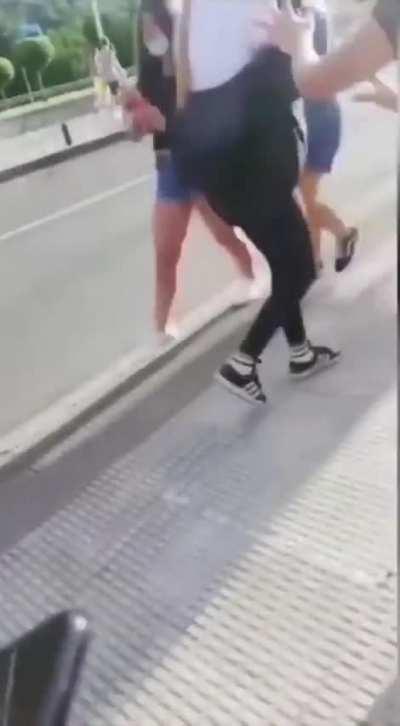 Porque son culeras entre ellas 